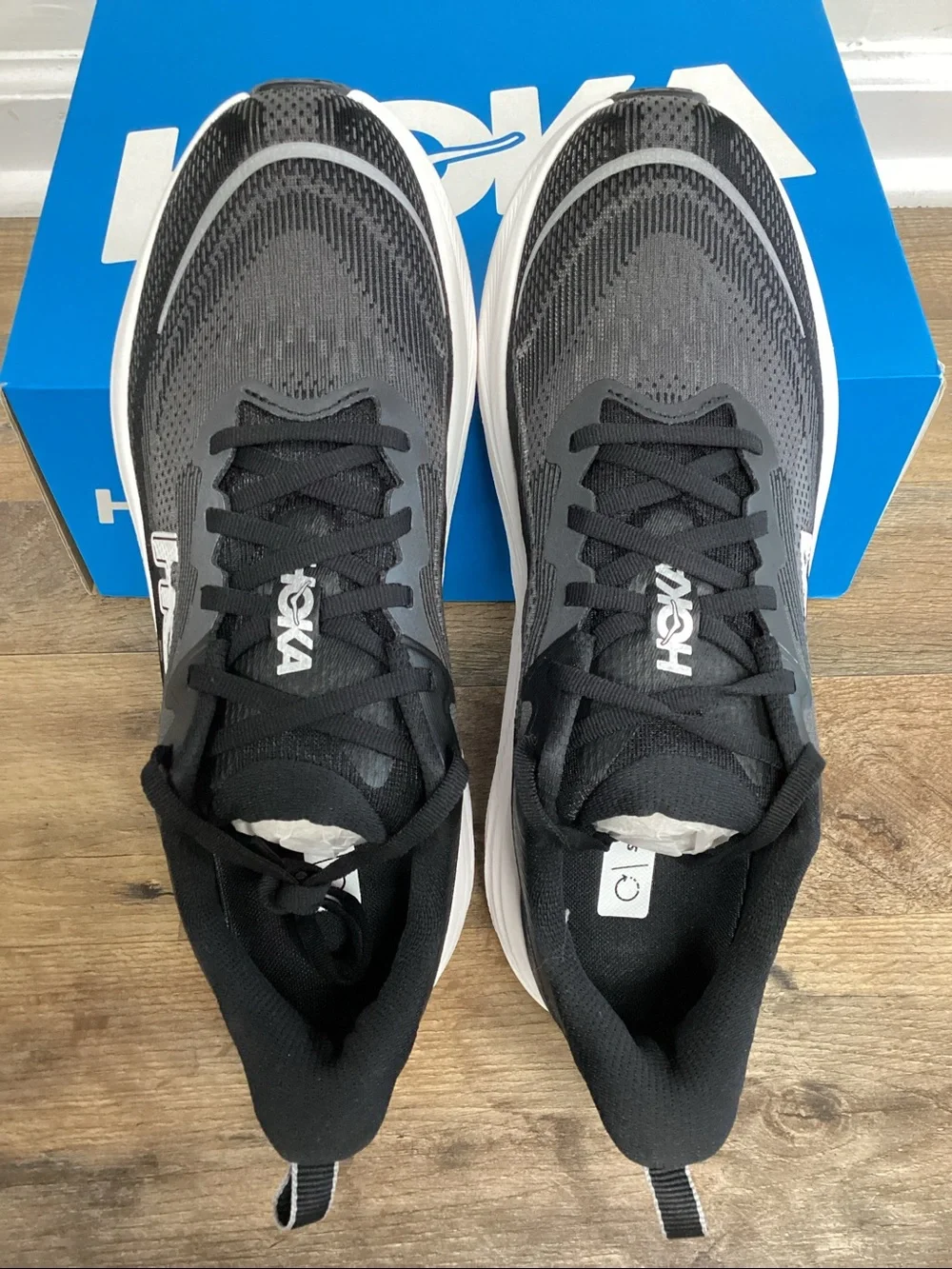 Men’s HOKA Skyflow - Picture 3 of 5